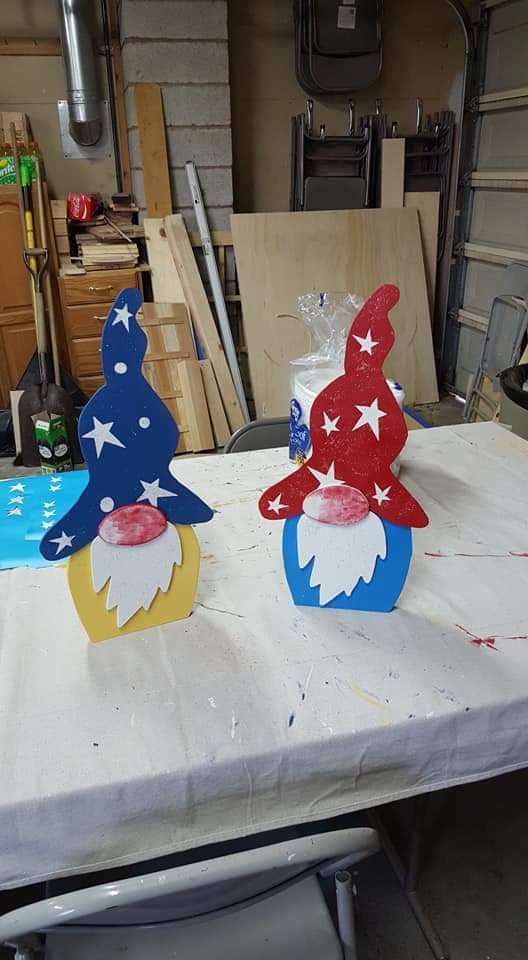 Glenda Edwards CarveWright gnomes